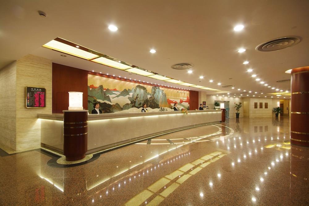 Jin Jiang Pine City Hotel Shanghai Bagian luar foto