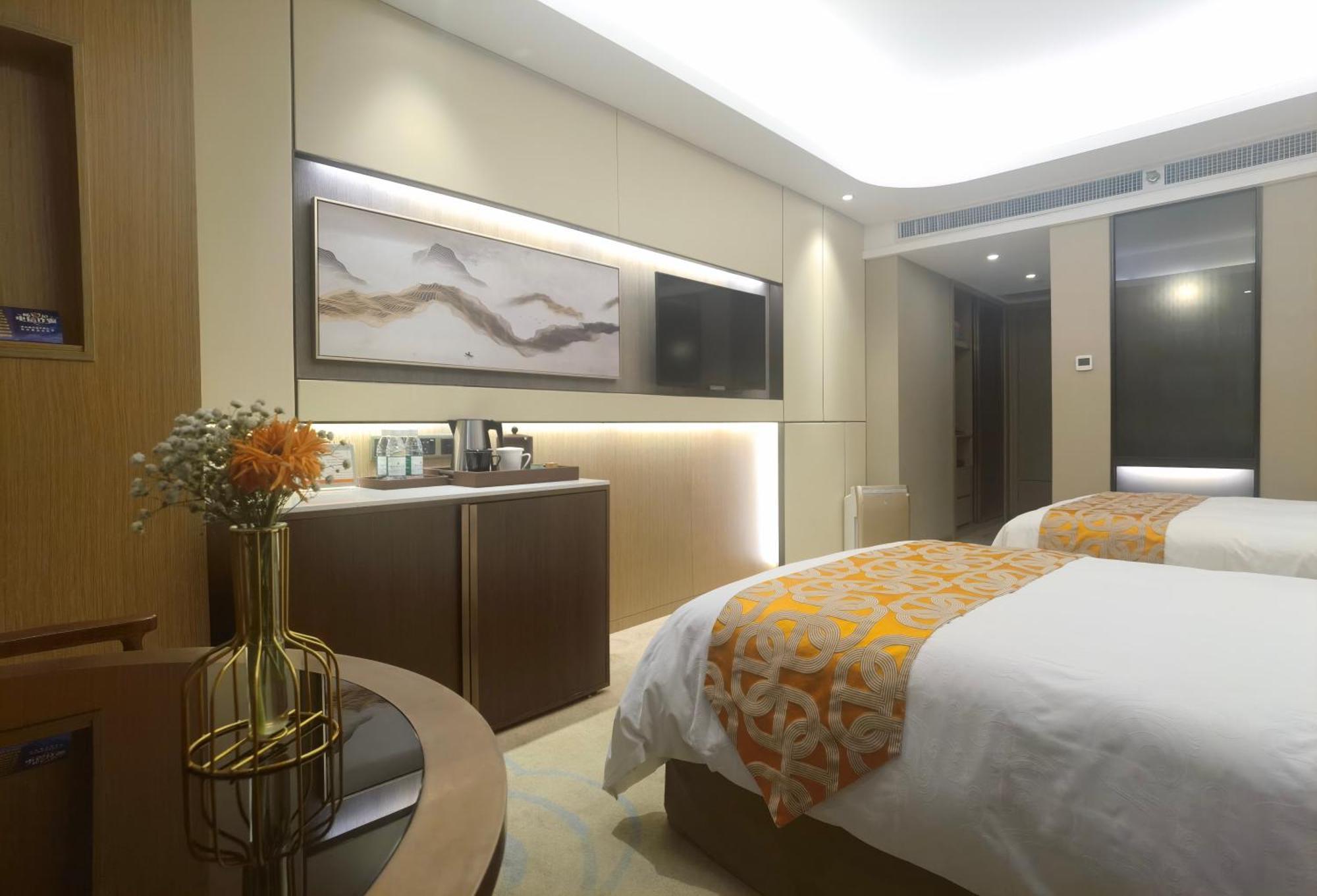 Jin Jiang Pine City Hotel Shanghai Bagian luar foto