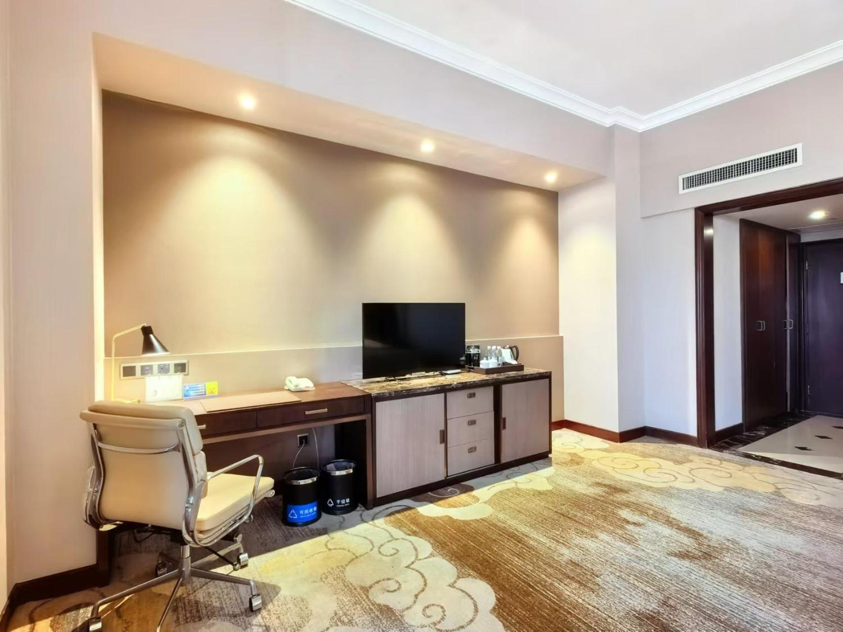 Jin Jiang Pine City Hotel Shanghai Bagian luar foto