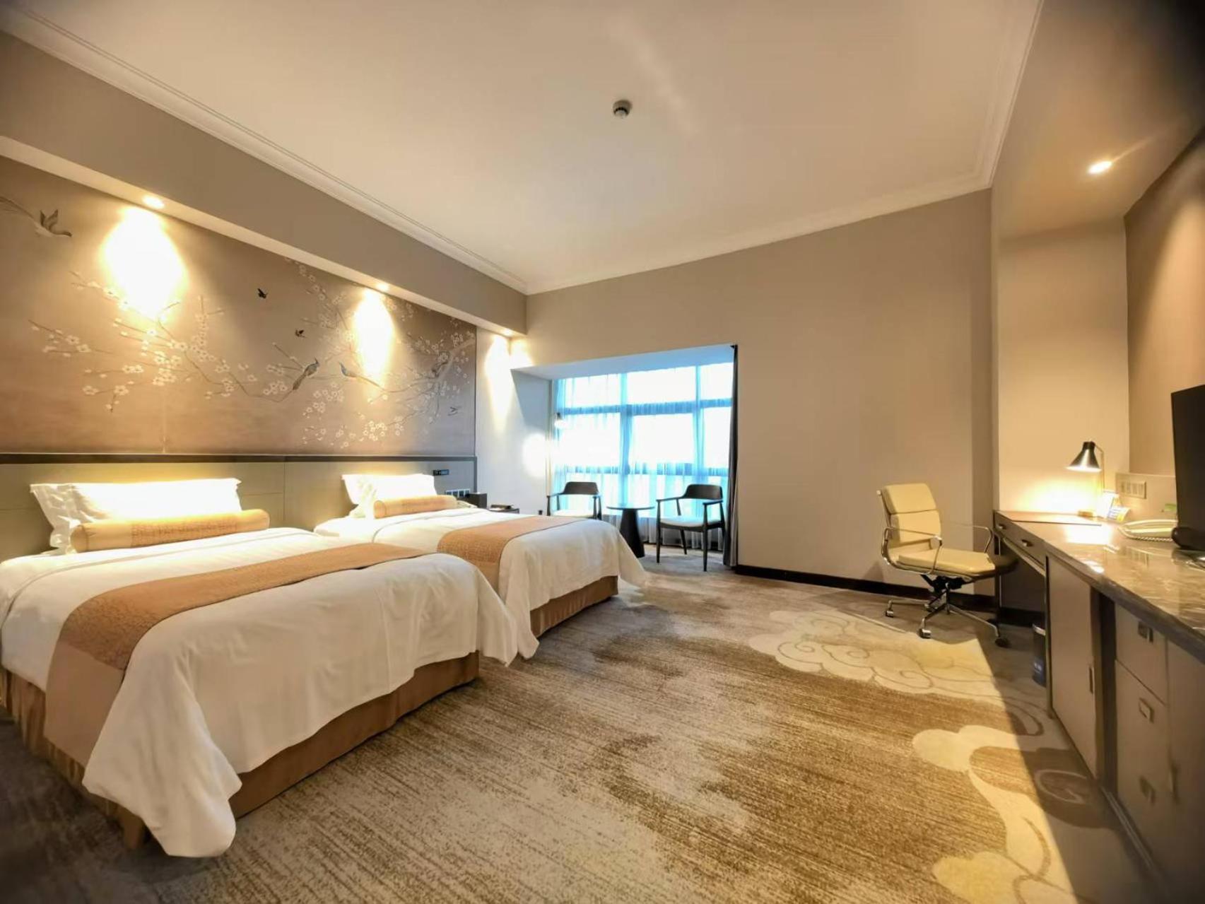 Jin Jiang Pine City Hotel Shanghai Bagian luar foto