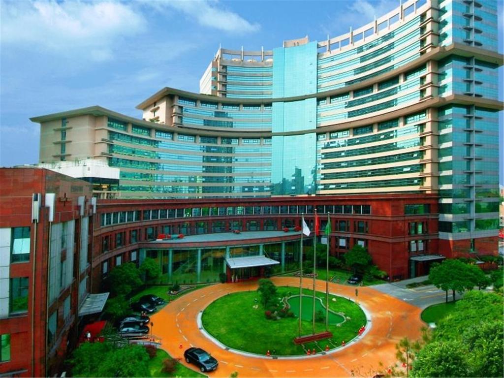 Jin Jiang Pine City Hotel Shanghai Bagian luar foto